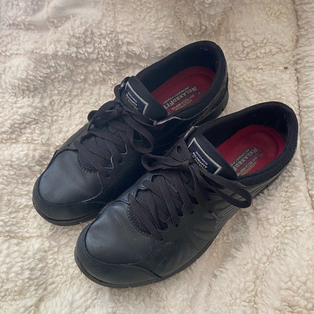 Skechers Wide Fit Black Shoes Women's Work Slip Resistant size 9.5